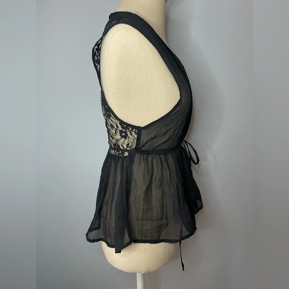 Women’s Band of Gypsies Black Lace Vest - Picture 1 of 8